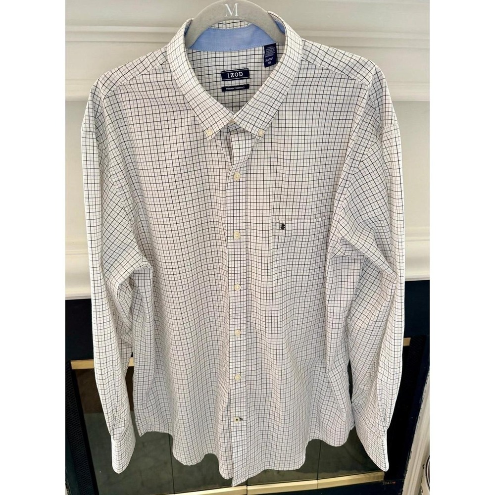 Izod Premium Button Down L/S Shirt Size XL  Black/Grey/White Plaid Like New